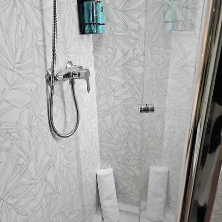 Dotejo Casa אלמאדה