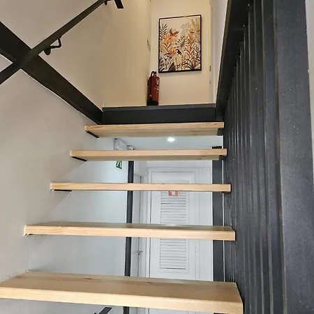 Dotejo Casa אלמאדה