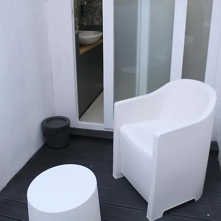 Dotejo Casa אלמאדה