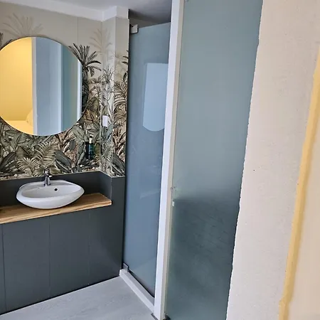 Dotejo Casa אלמאדה